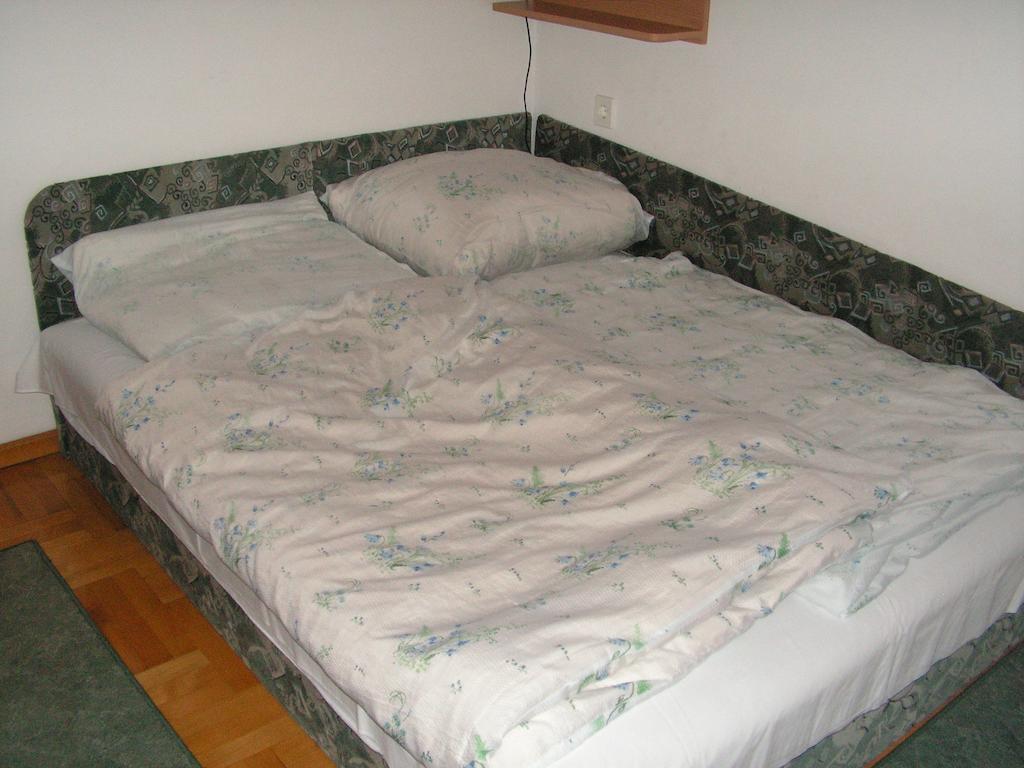 Terezia Guest-House Hotel Vonyarcvashegy Szoba fotó