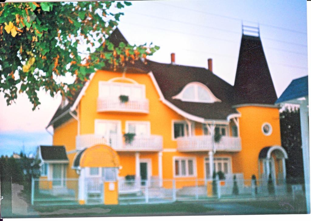 Terezia Guest-House Hotel Vonyarcvashegy Kültér fotó